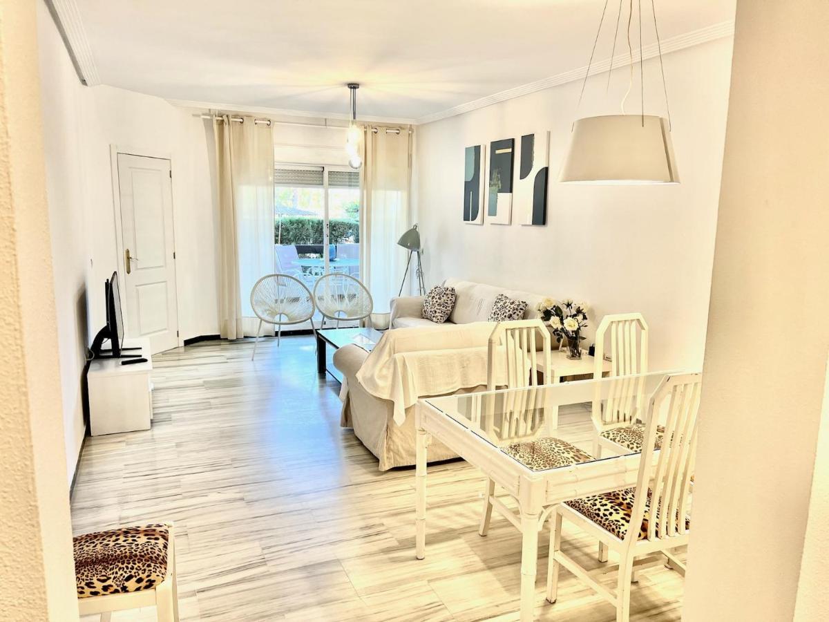 Puerto Banus With Private Garden Apartment Marbella Bagian luar foto