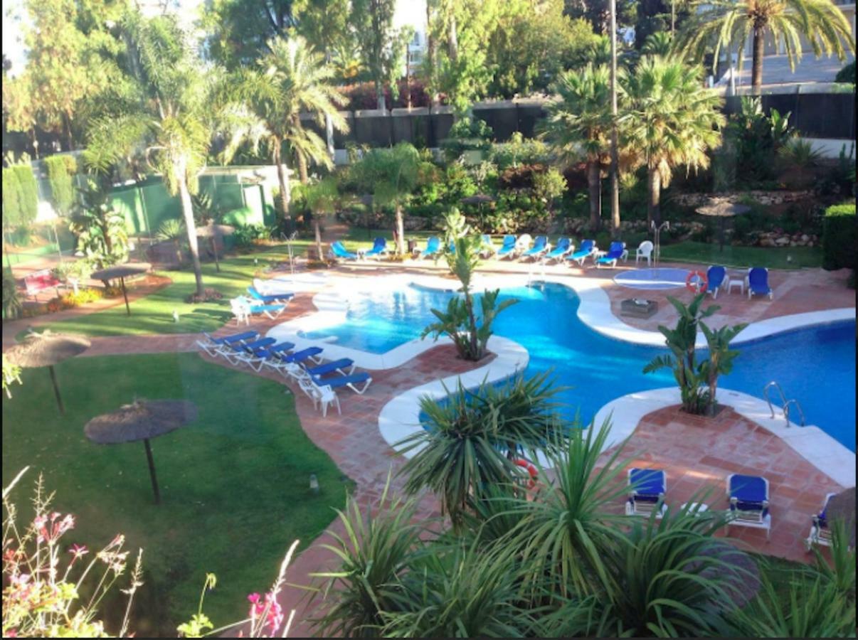 Puerto Banus With Private Garden Apartment Marbella Bagian luar foto